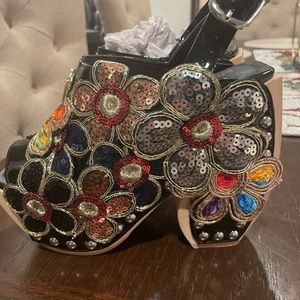 Jeffrey Campbell Tove Mules/Clogs